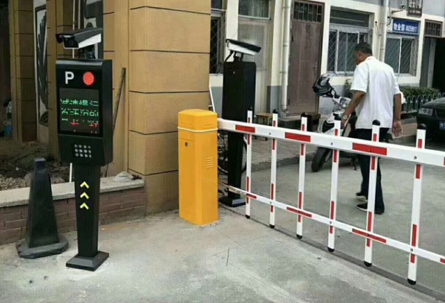 车牌识别管理系统的设计原则是什么呢