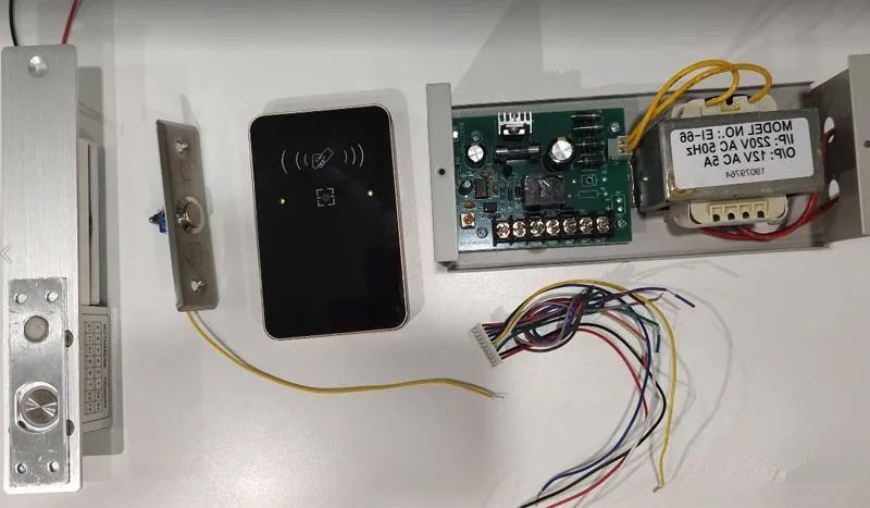 电插锁和门禁一体机通用接线方式(图1) 电插锁和门禁一体机通用接线方式(图1)